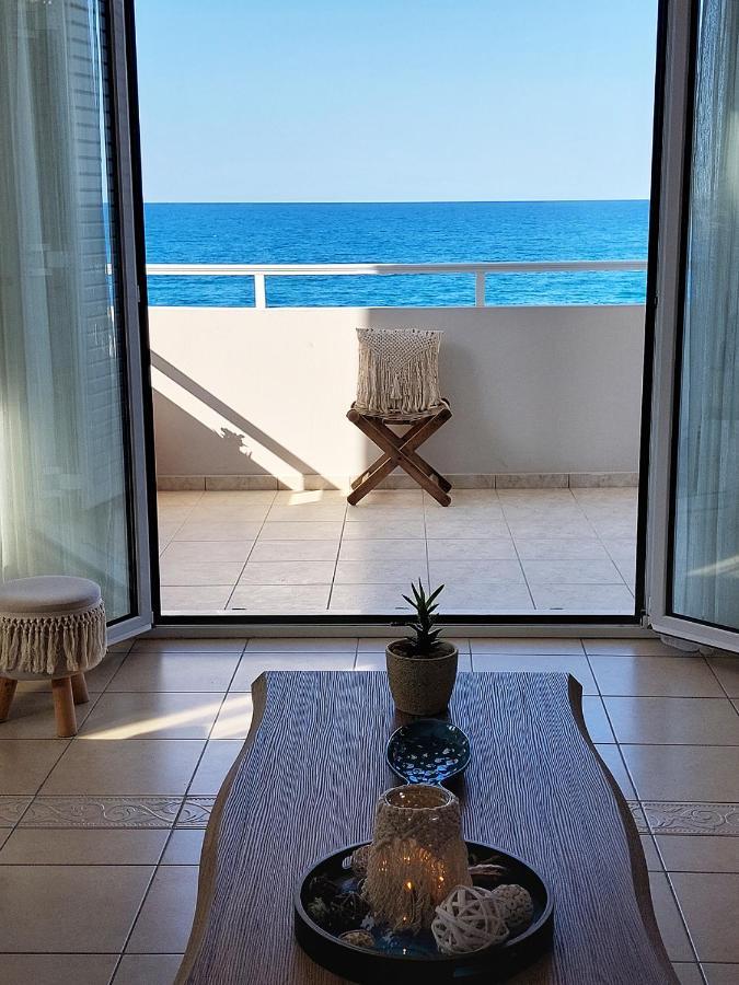 Amazing Beachfront Apartment In Hersonissos 外观 照片