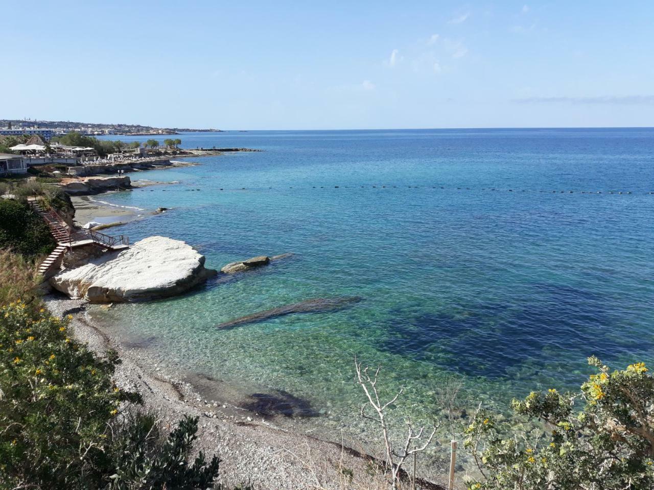 Amazing Beachfront Apartment In Hersonissos 外观 照片